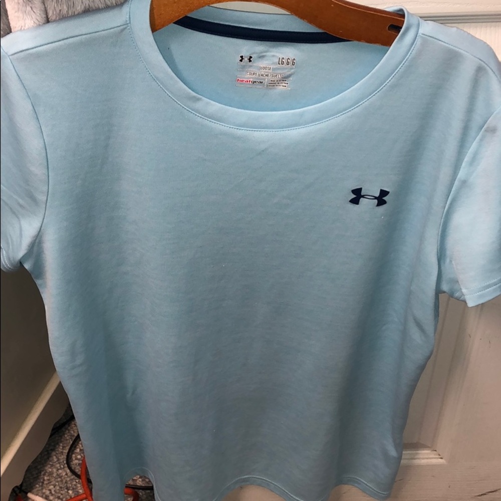 under armour women’s t shirt